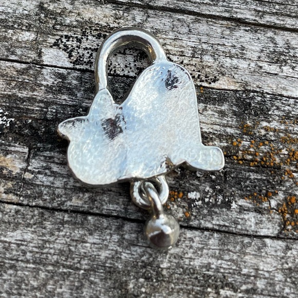 White Harp Seal Charm Pendant Dangle Bezel Set Faux Diamond 1” Long - Picture 2 of 4